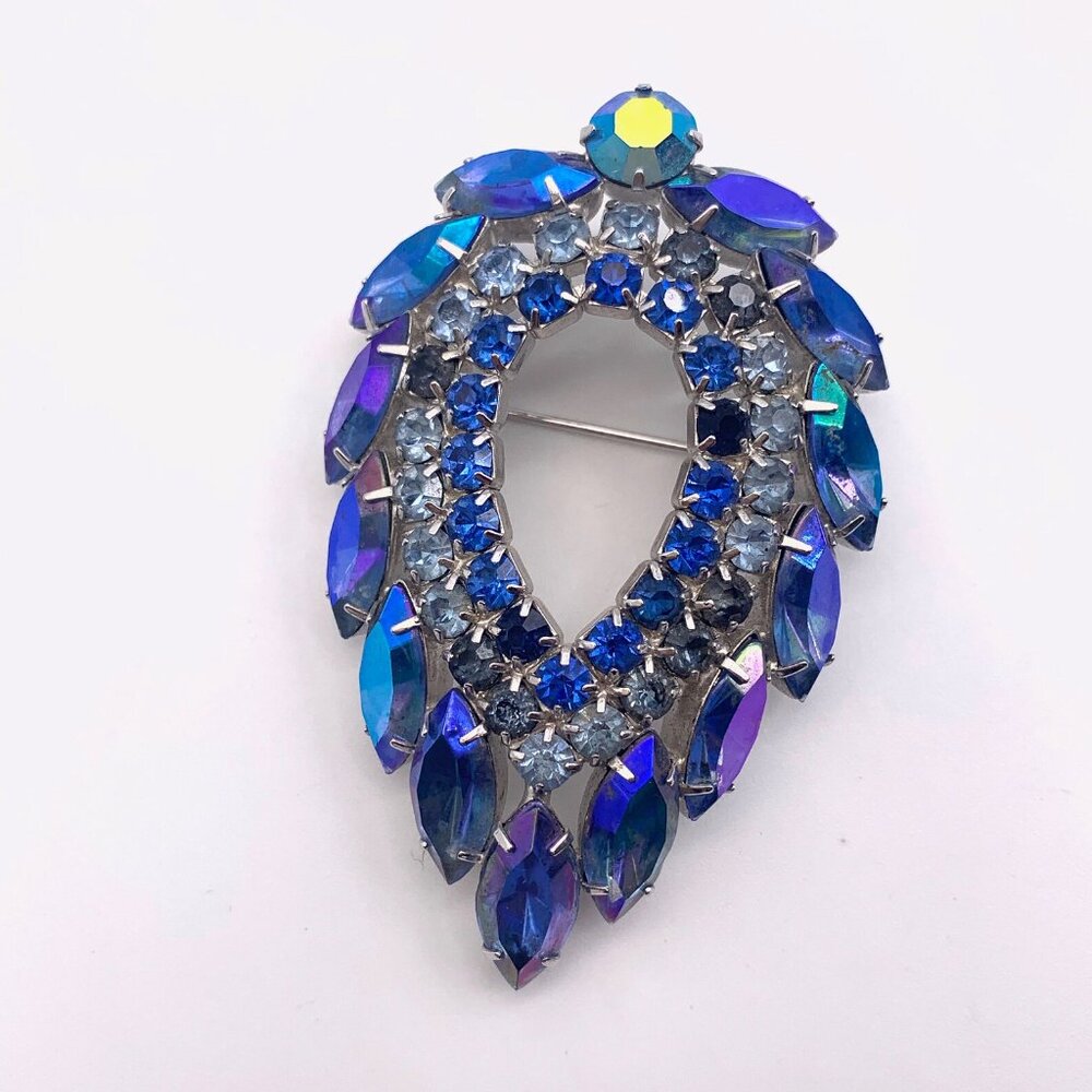 Vintage Verified Juliana for Sarah Coventry Blue Rhinestone Brooch